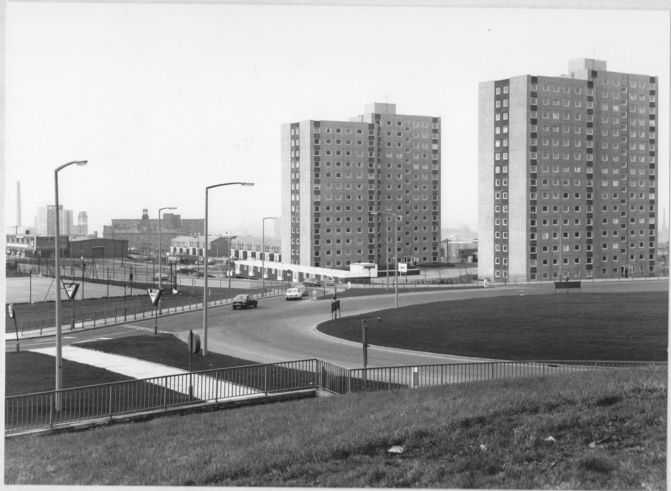 Crossbank House and Summervale House 1976. Picture from the Collection of Oldham Local Studies and Archives