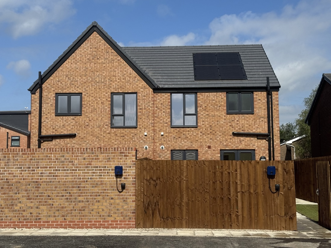 Mossylea Close Rear Of House